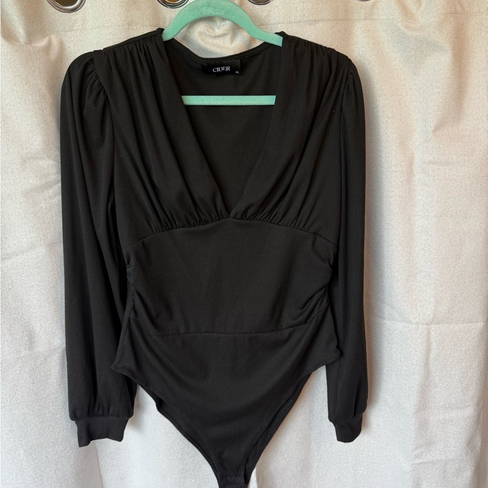 Cher Black Long-Sleeve V-Neck Bodysuit